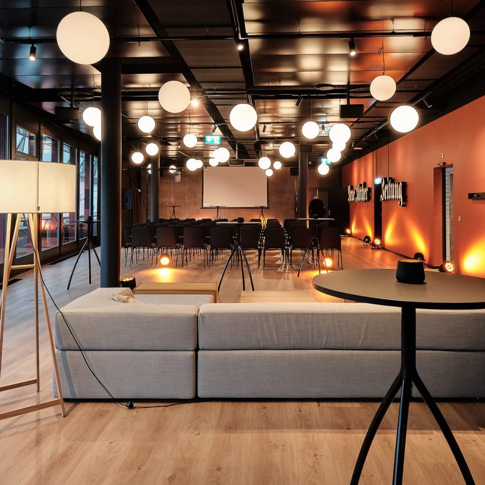 _dsf0326-winkler-offset-low.jpg__1500x1000.0_q85_HIGH_RESOLUTION_crop-smart_subsampling-2_upscale@2x