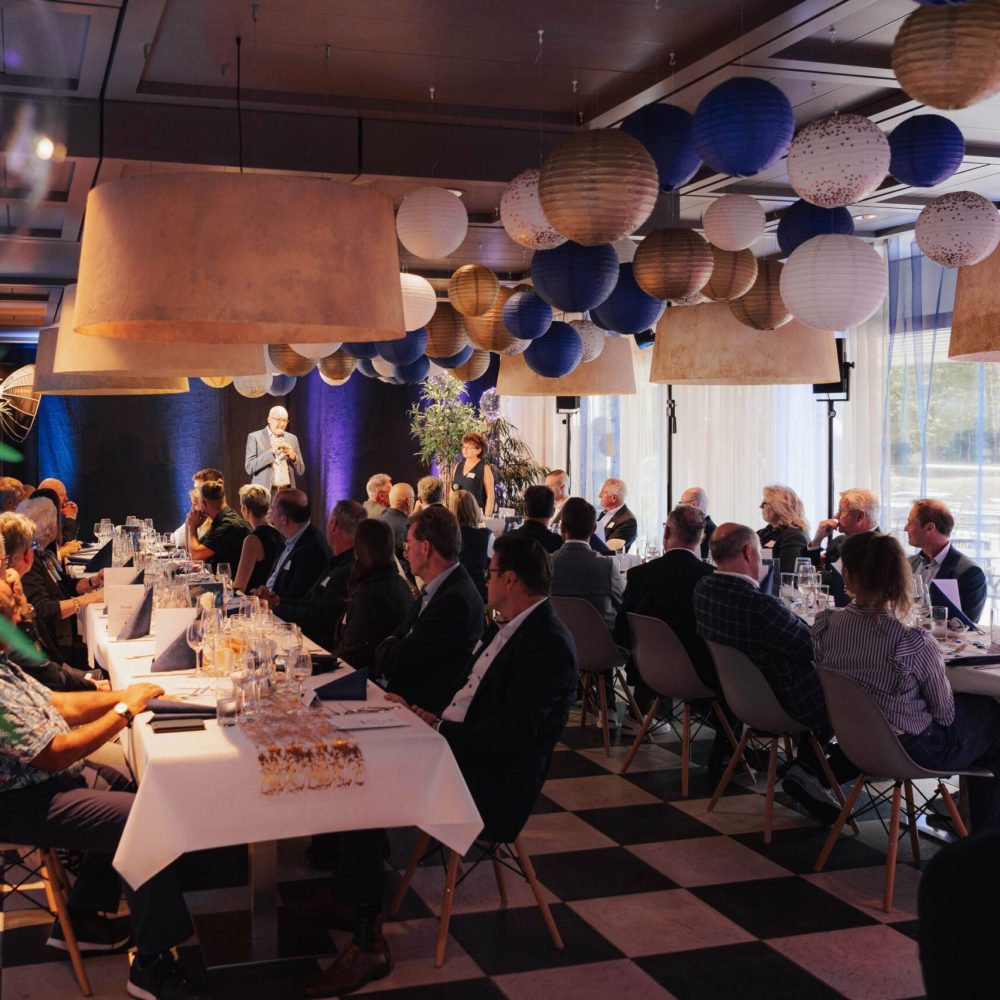 papa-moll-web-1.jpg__1500x1000.0_q85_HIGH_RESOLUTION_crop-smart_subsampling-2_upscale@2x