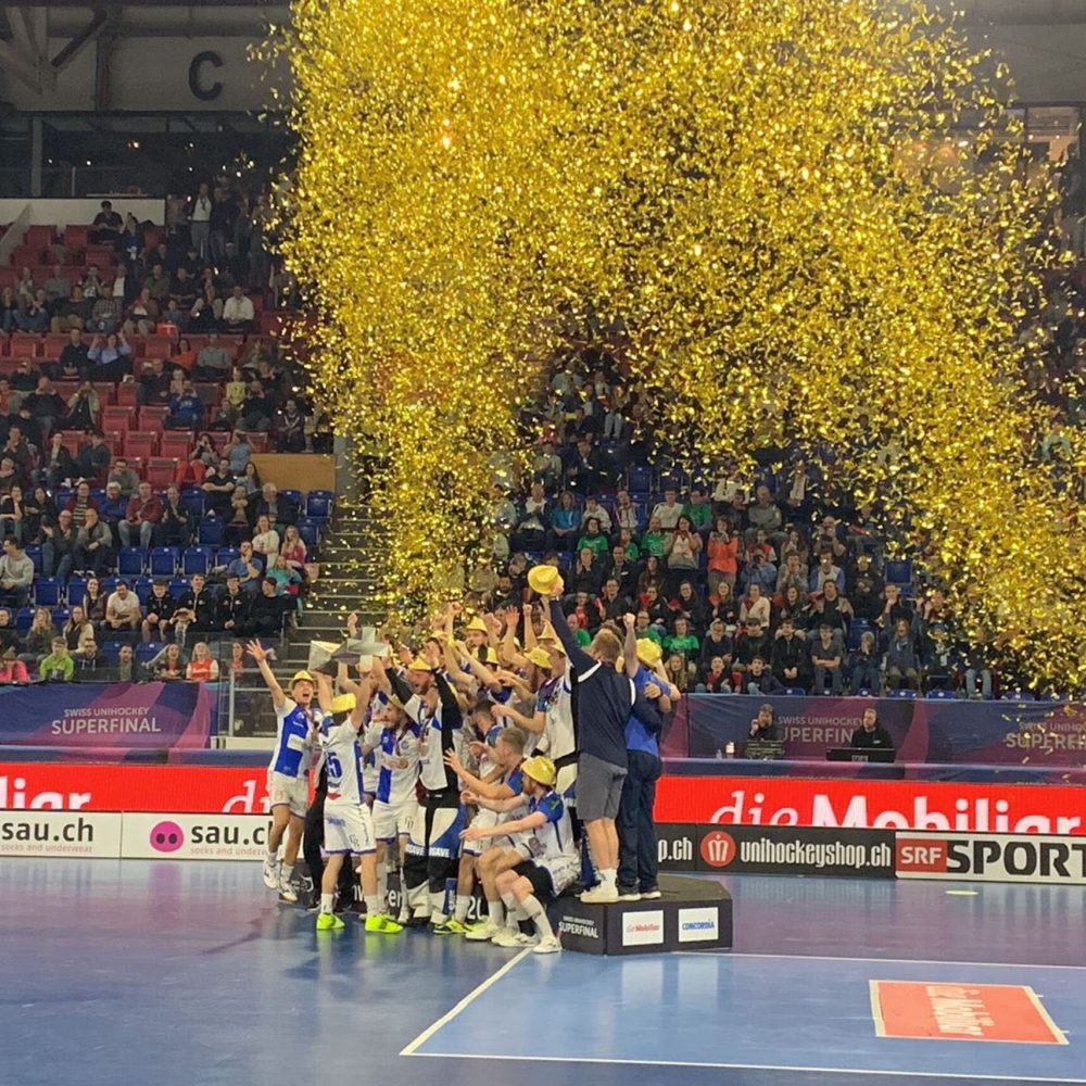 winkler-unihockey-superfinal-2.jpeg__1500x1000.0_q85_HIGH_RESOLUTION_crop-smart_subsampling-2_upscale@2x